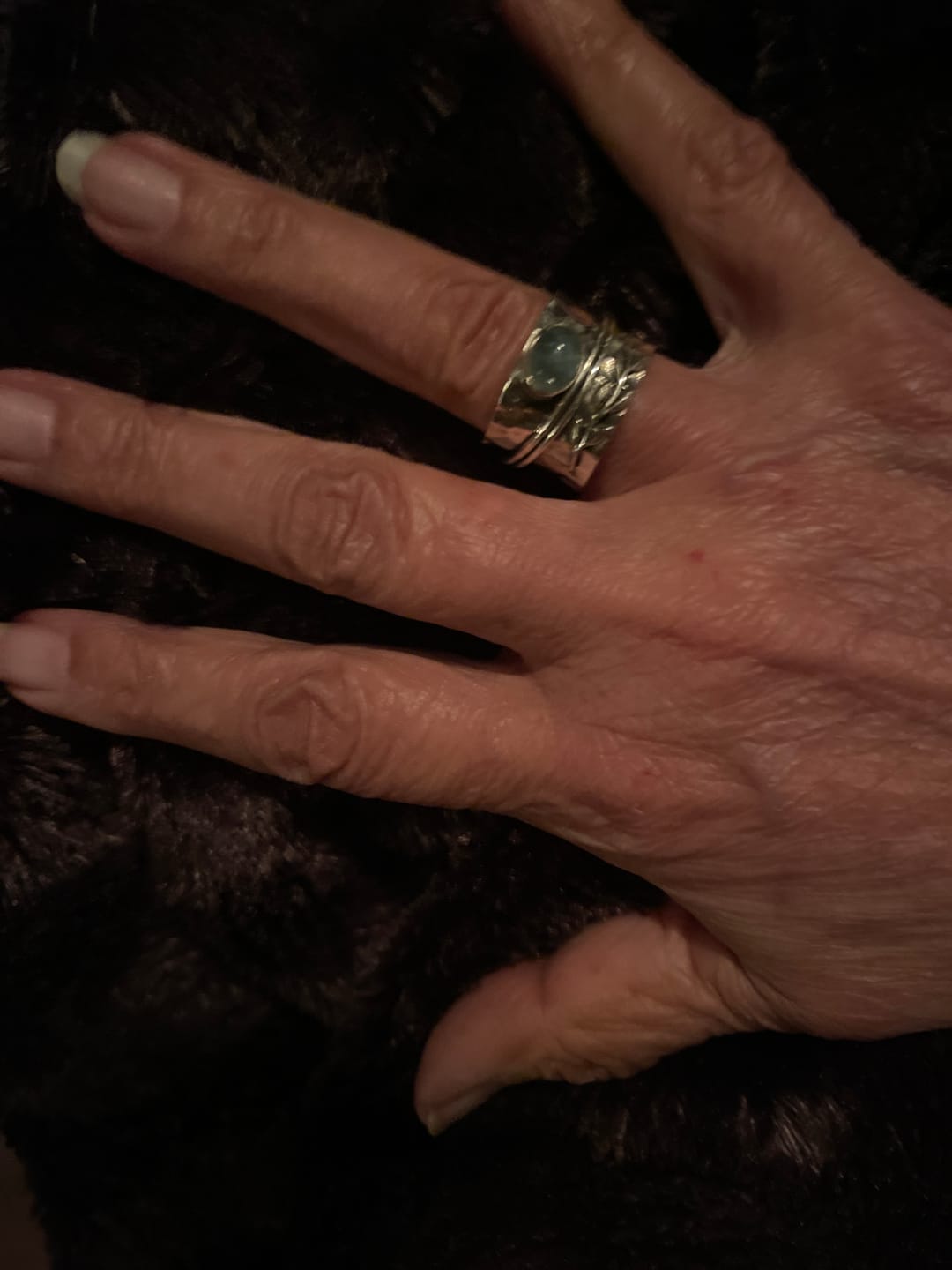 Customer photo review of Aquamarine Leaf Spinner ring Sterling Silver