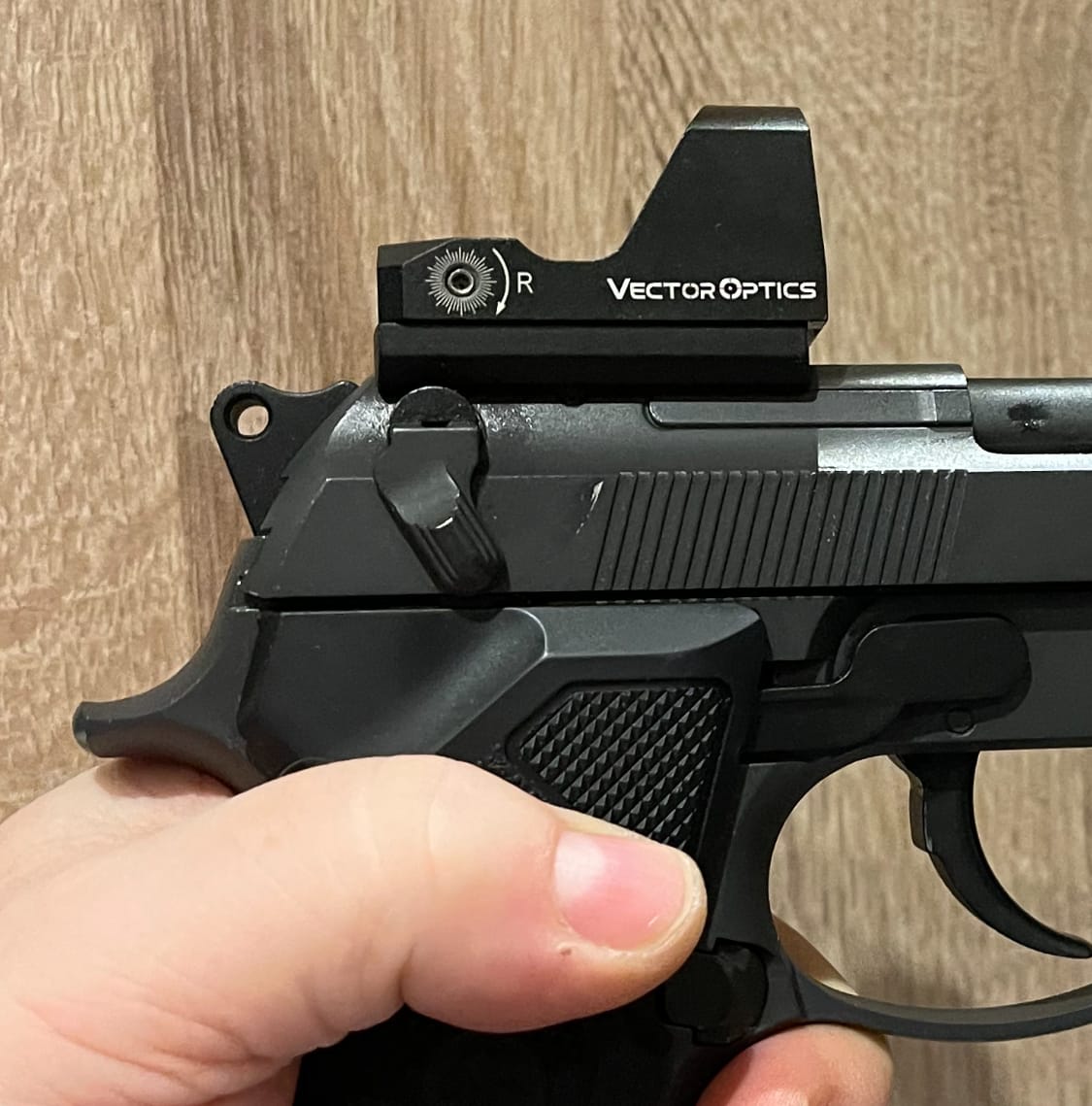 Customer photo review of Vector Optics SCRD-19II Frenzy 1x17x24