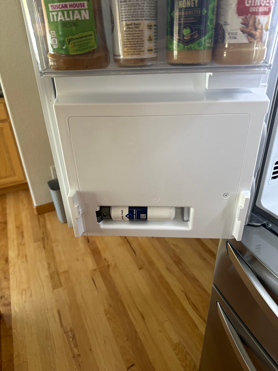 Customer photo review of Glacier Fresh Replacement for LT1000P, ADQ747935 Refrigerator Water Filter