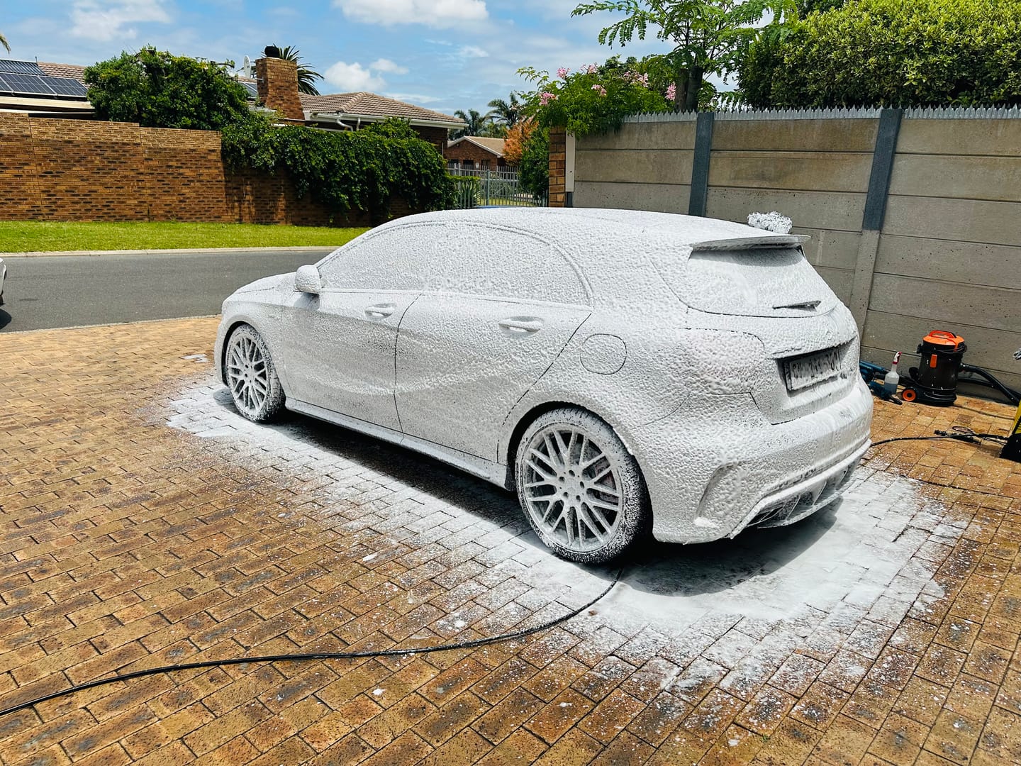 Customer photo review of Mega PHoam - High Concentrate Foam Cannon Shampoo