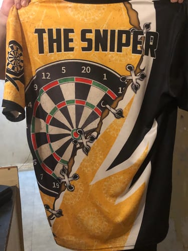 Customer photo review of Maxcorners Wing Darts Personalized Name, Team Name 3D Shirt