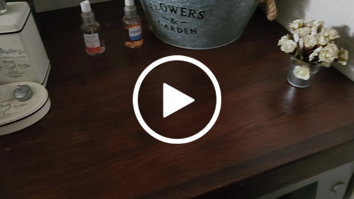 Customer video review of Lustrador de Muebles y Madera de Cera de Abejas WooWax