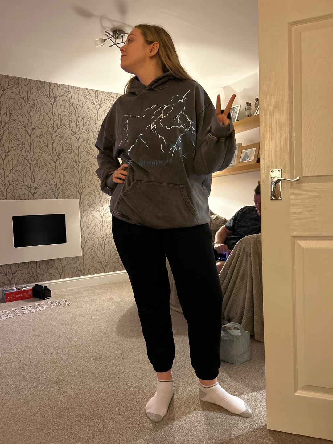 Customer photo review of Aelfric Eden Lightning Graphic Hoodie