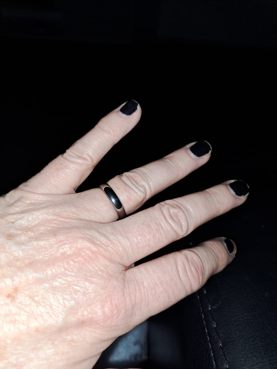 Customer photo review of Original 4mm Wonder Ring