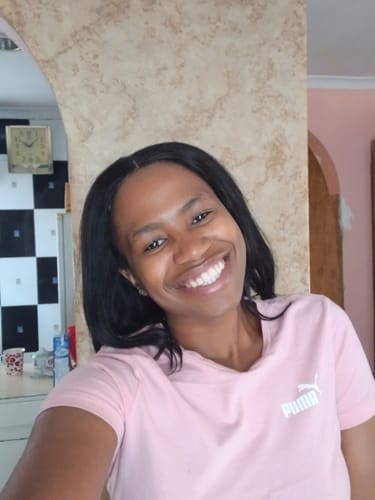 Customer photo review of Brazilian BLUSH 10A Bob Lace Wig - 12"