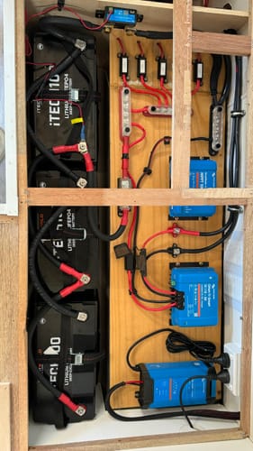 Customer photo review of iTECH100 12v 100Ah Lithium Battery LiFePO4 Deep Cycle