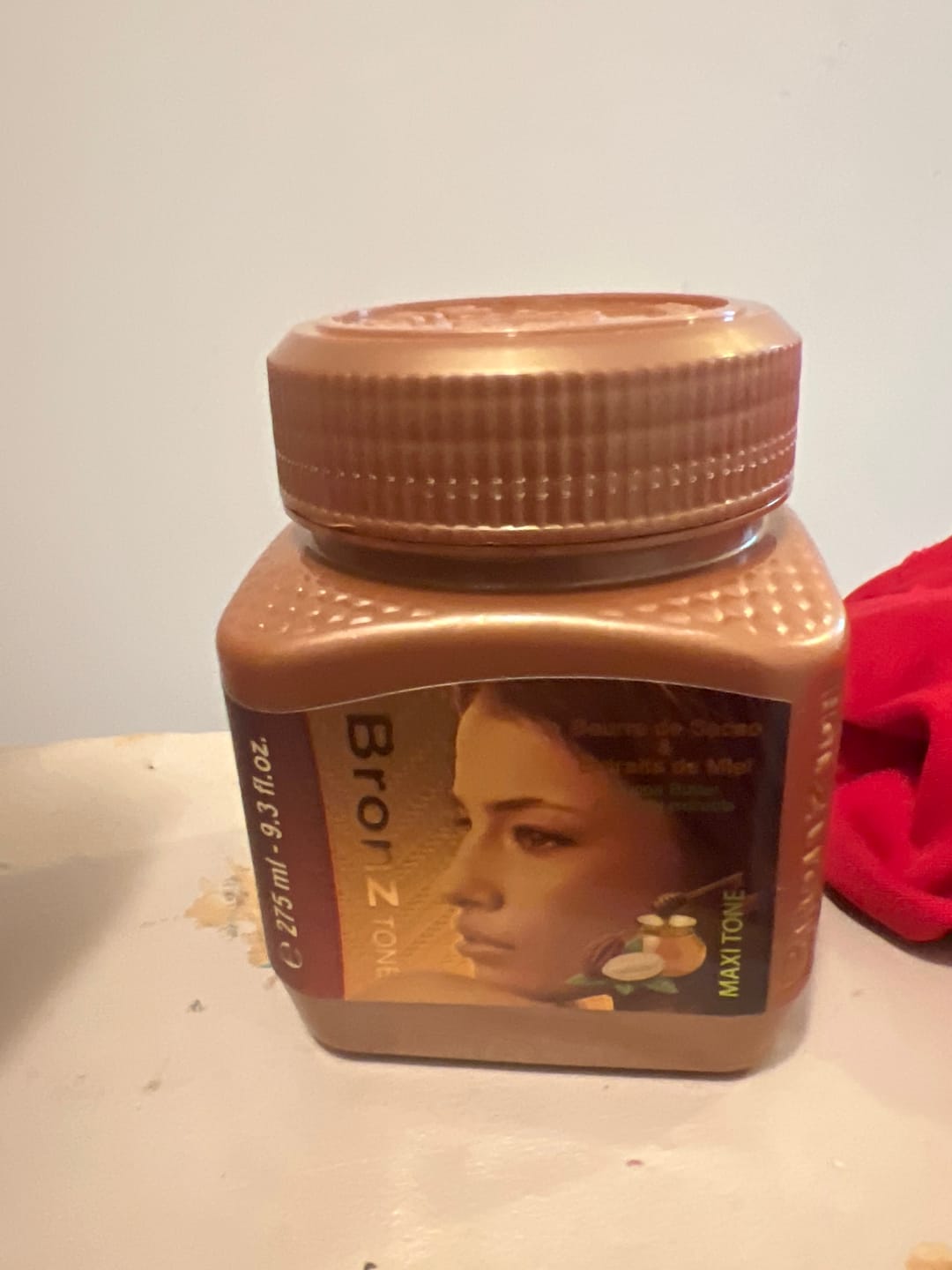 Customer photo review of Bronz Tone Maxi Tone Jar cream with Cocoa Butter & Honey 8.1 oz