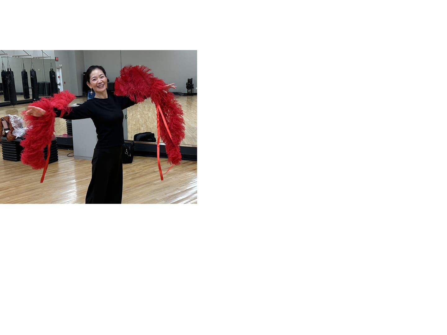 Customer photo review of Ostrich with Marabou Feather Boa