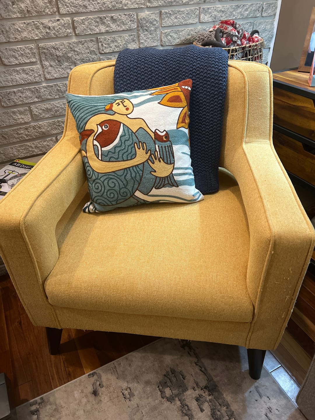 Customer photo review of Frida Kahlo Embroidery pillow Cases