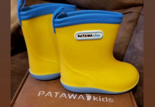 Customer photo review of Bota de agua ergonómica - Amarilla - Patawa Kids