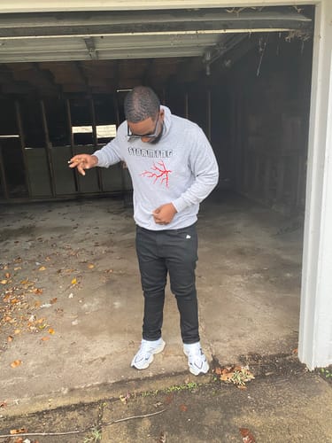Customer photo review of Lined Shredded Denim (Antique Bleach Wash)