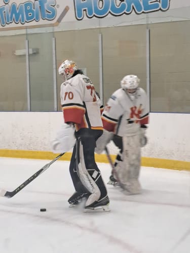 Customer photo review of Bauer Vapor Hyperlite2 Senior Goalie Catcher