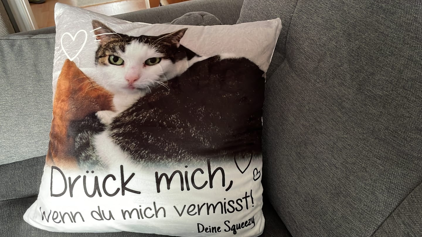 Customer photo review of Fotokissen mit Herzchen - Individuelles Kissen