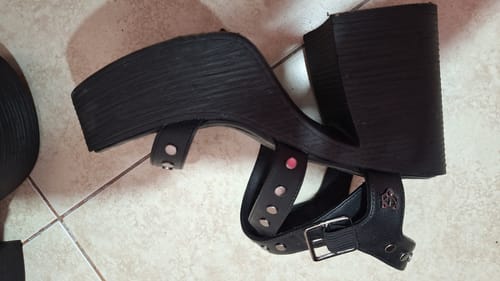 Customer photo review of SANDALIA PLATAFORMA NEGRA 25413