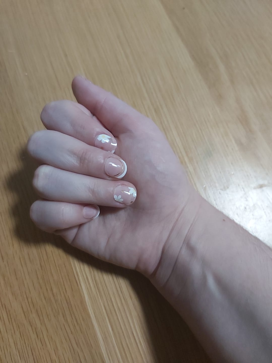 Customer photo review of Gel Nail Sticker Starter Kit (FREE UV Lamp With 2 Or More Gel Nail Stickers)