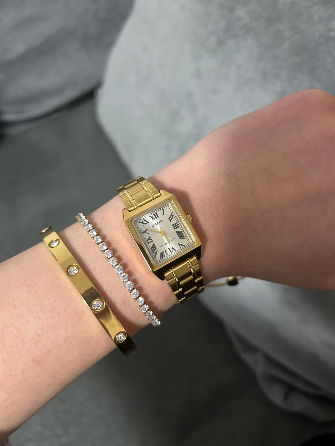 Customer photo review of Deluxe Timeless Stone Armreif 18K Vergoldet