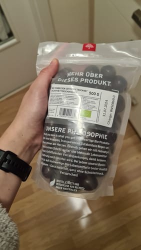 Customer photo review of Bio Himbeeren gefriergetrocknet in Zartbitterschokolade 500g