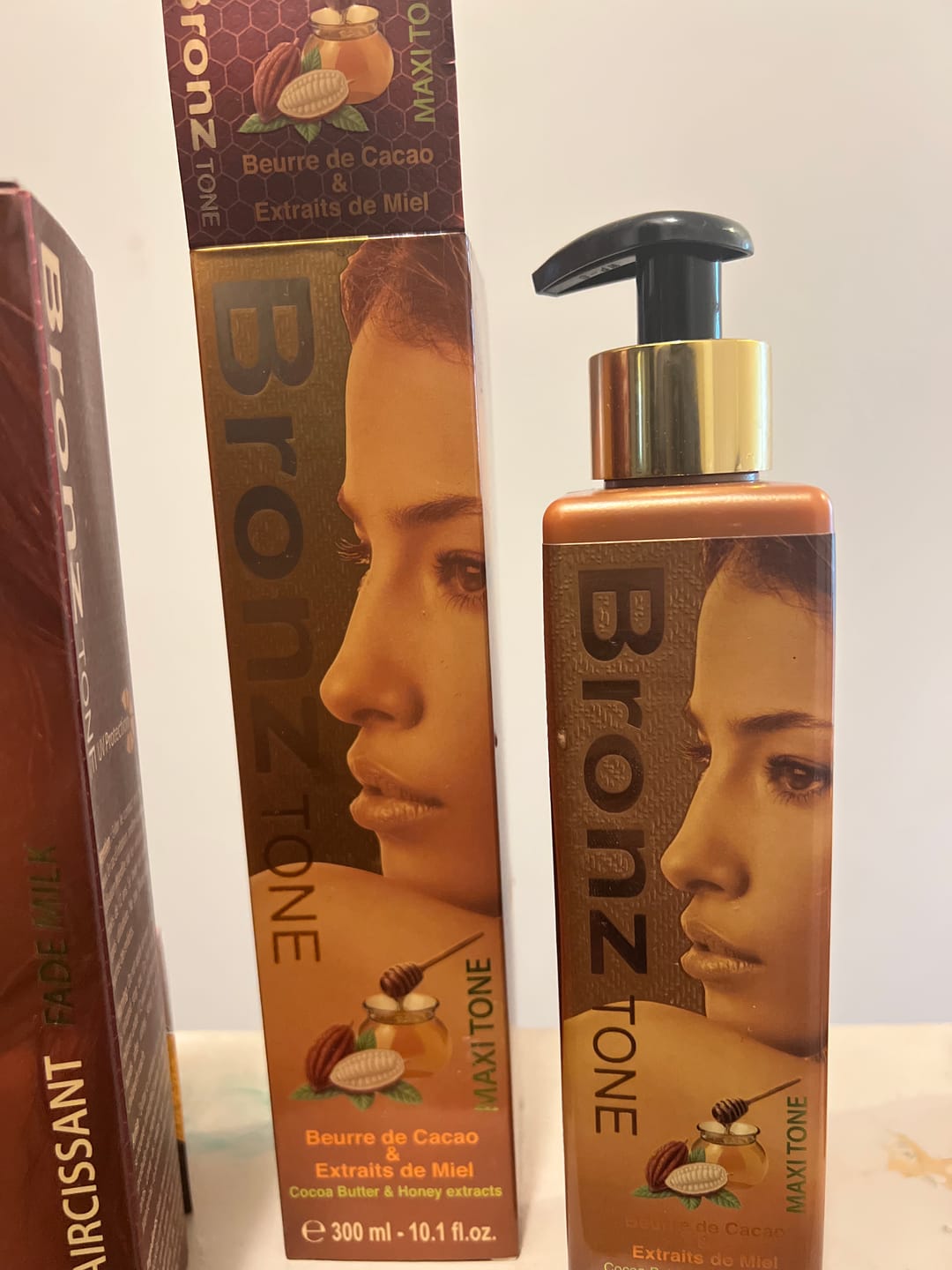 Customer photo review of Bronz Tone Maxi Tone Fade Milk With Cocoa Butter & Honey 10.1oz (Big size)