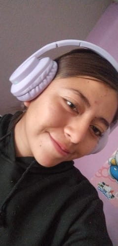 Customer photo review of Audífonos inalámbricos On ear | STF Neo ANC | Cancelación de ruido 40 hrs uso Lila