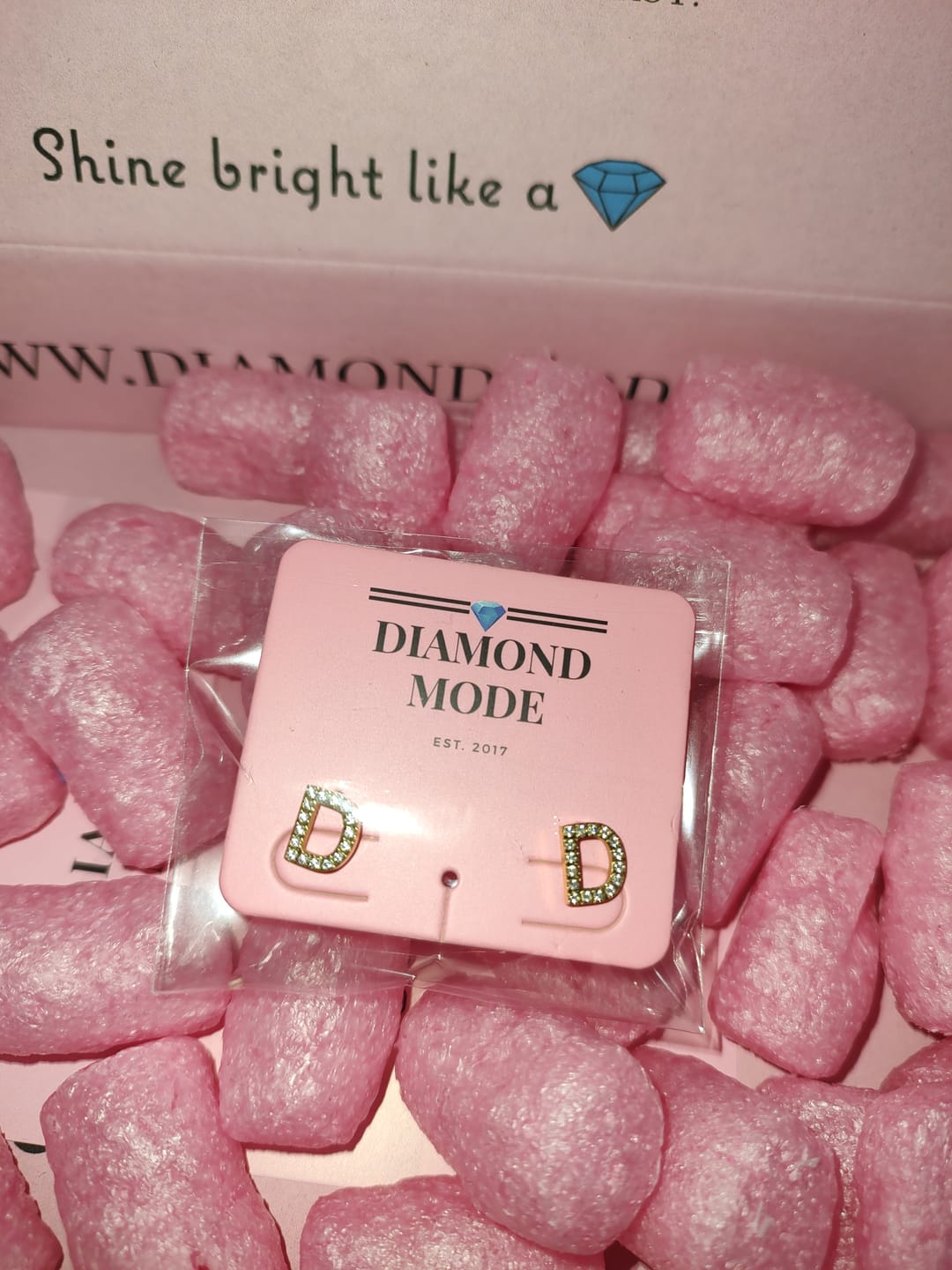 Customer photo review of Bright Letter Ohrstecker | 18K vergoldet