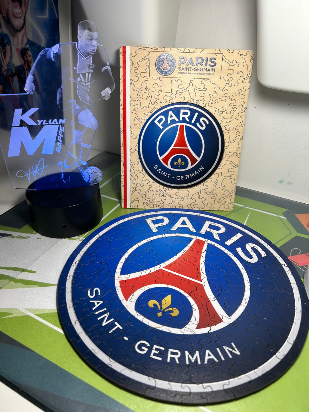 Customer photo review of Logo PSG FC® - Puzzle Officiel en Bois
