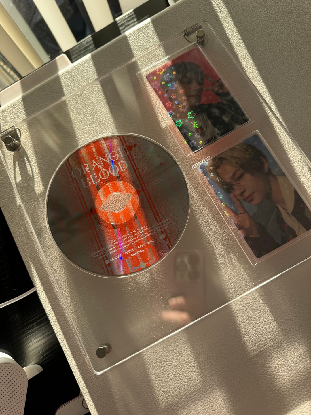 Customer photo review of PREMIUM HOLOGRAPHIC PHOTOCARD SLEEVES - SAKURA VERSION