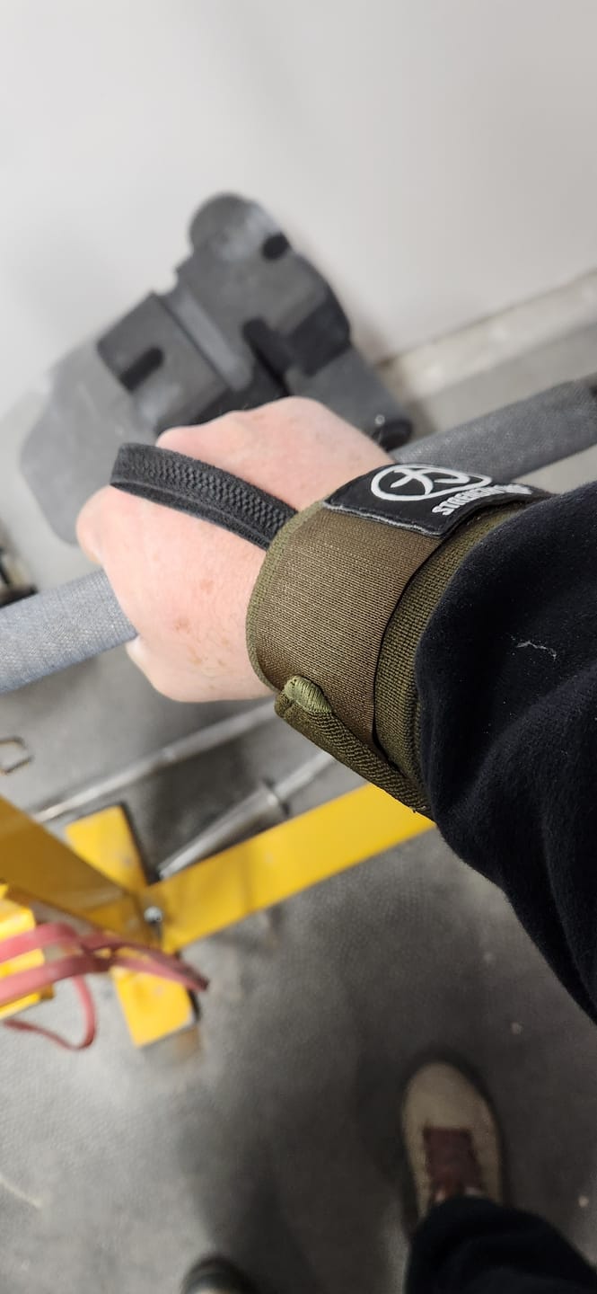 Customer photo review of Strength Shop Super Stiff Wrist Wraps - OD Green - USPA & IPF Approved