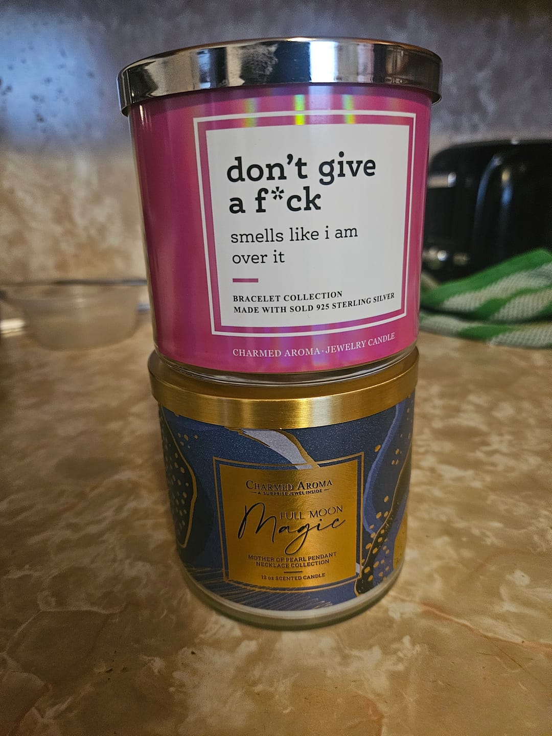 Customer photo review of Surprise Jewelry Candle