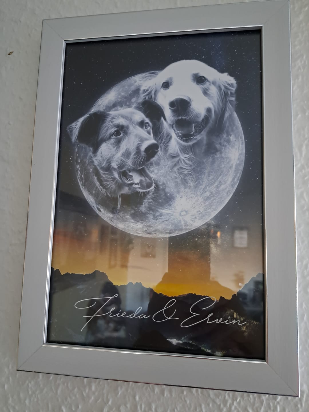 Customer photo review of Personalisiertes Portrait - Mond Stil