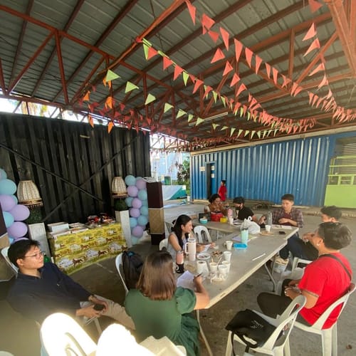 Customer photo review of Nike Women's Gamma Force Casual Shoes