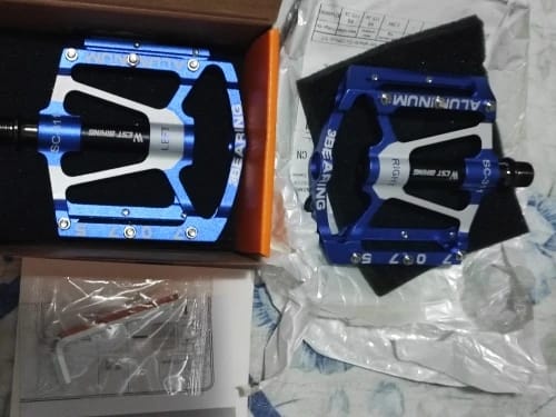 Customer photo review of APeX Alloy Bicycle Pedals - Ultralight CNC Aluminium Alloy - Anti-Slip - Flat Pedals - 3 Bearing