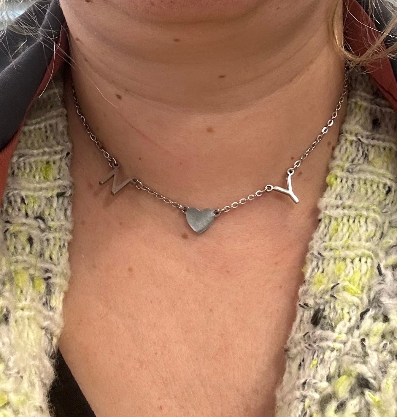 Customer photo review of Collier Initiales Amour