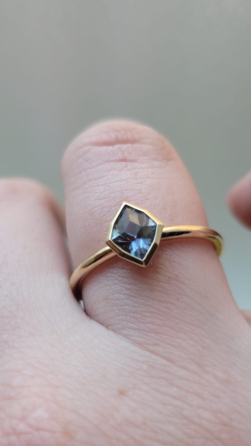 Customer photo review of 1 Carat Icy Blue Umba Sapphire Novelty Octagon - 7.8x6.2mm