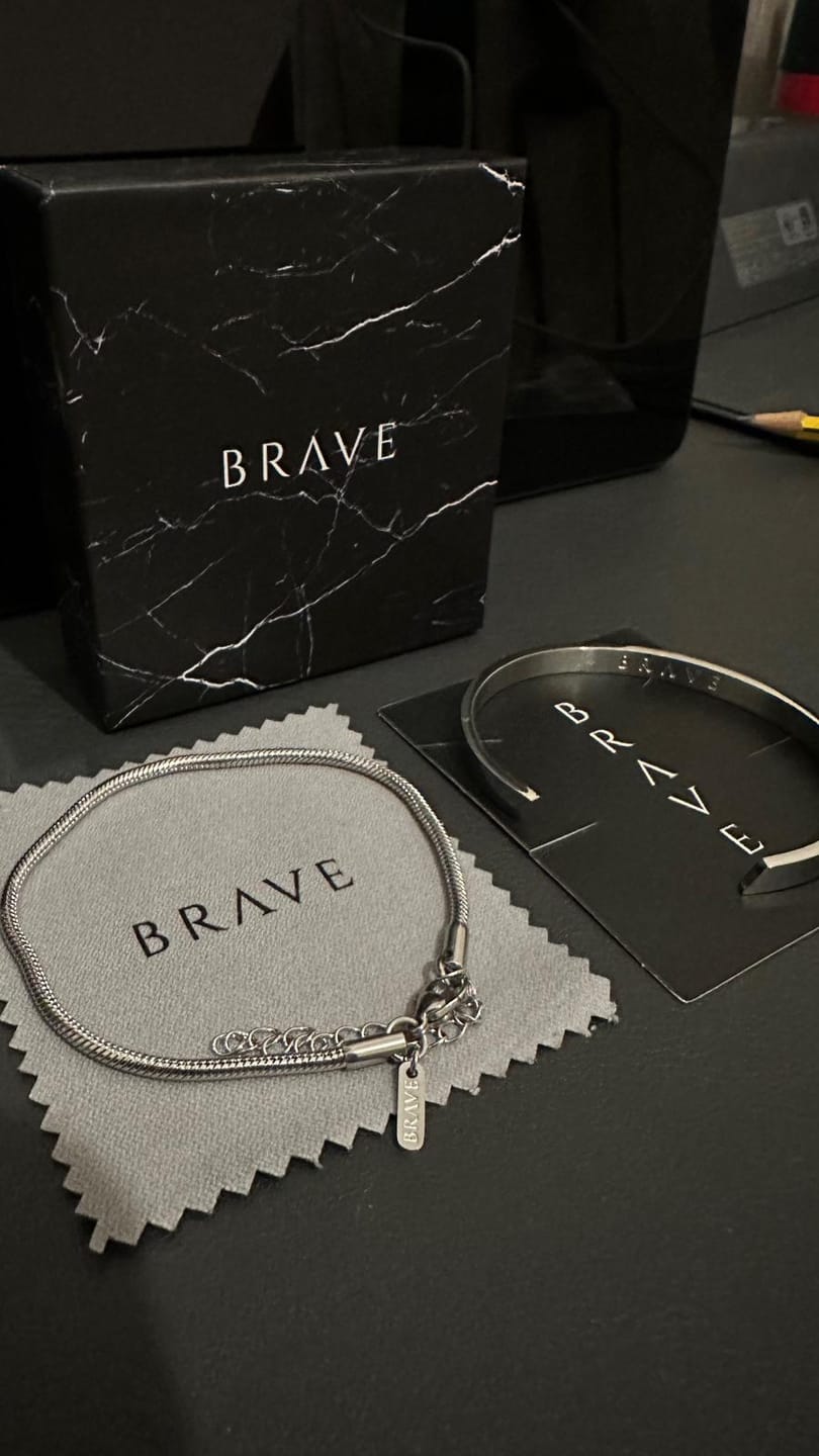 Customer photo review of Pulsera Hombre BRAVE Valente