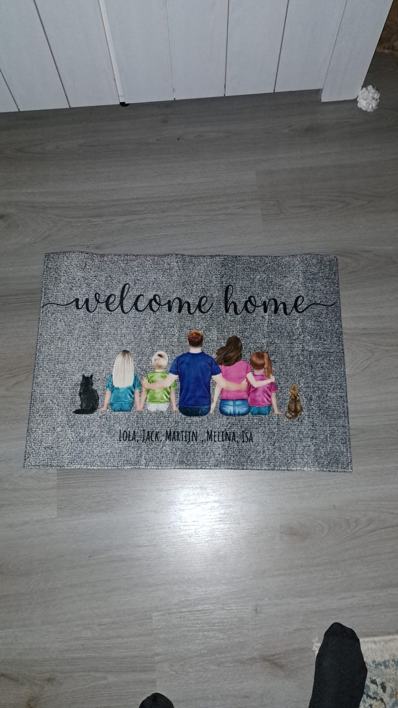 Customer photo review of Familie - Gepersonaliseerde deurmat