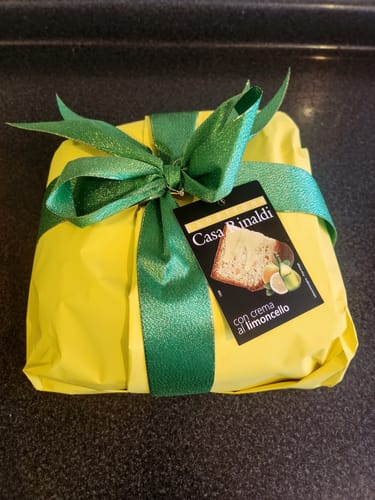 Customer photo review of Panettone Crema di Limoncello