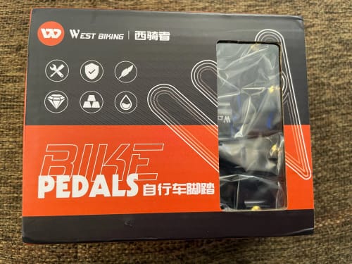 Customer photo review of APeX Alloy Bicycle Pedals - Ultralight CNC Aluminium Alloy - Anti-Slip - Flat Pedals - 3 Bearing