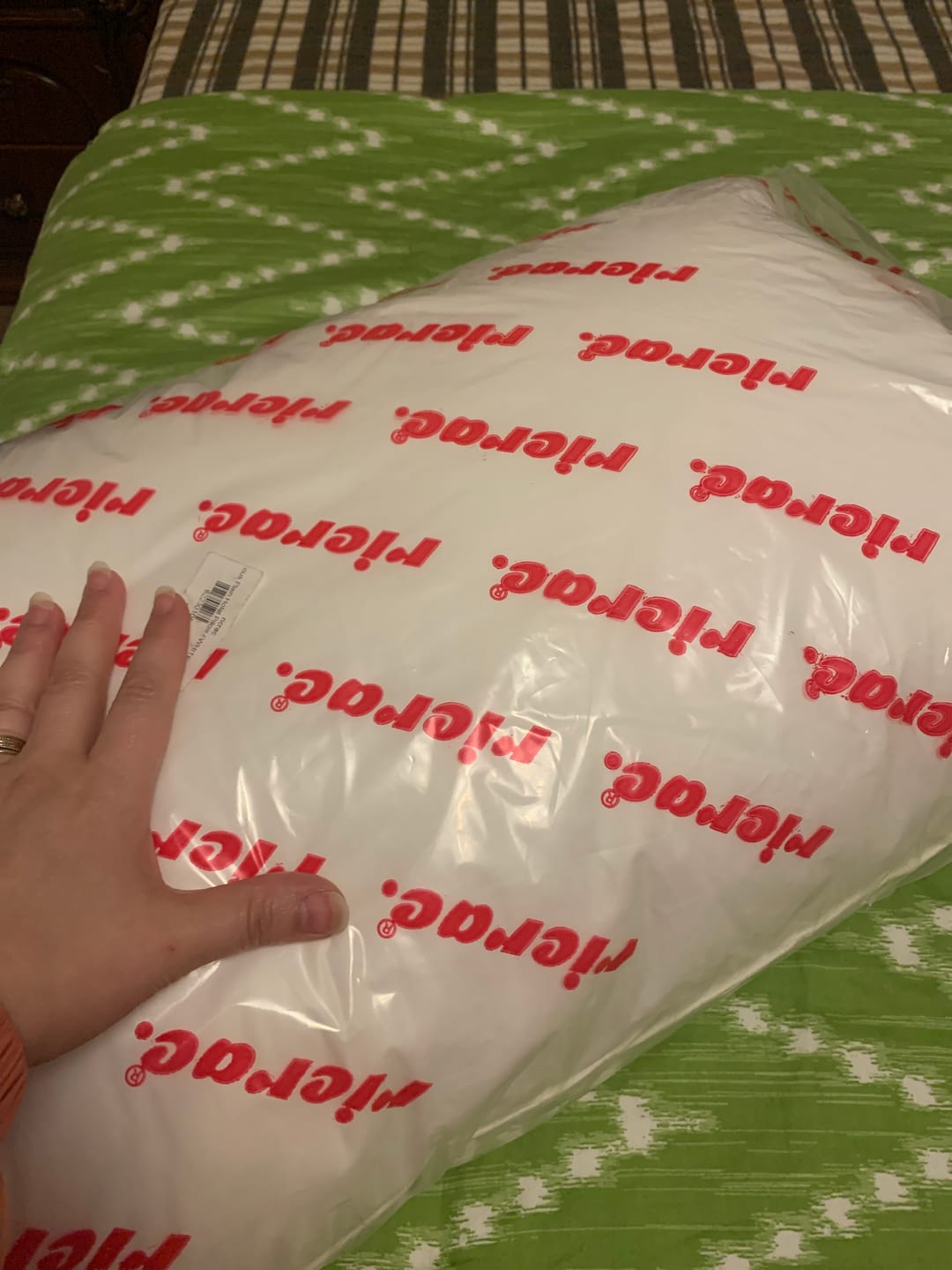 Customer photo review of Luxurious Plain Hotel Pillow
