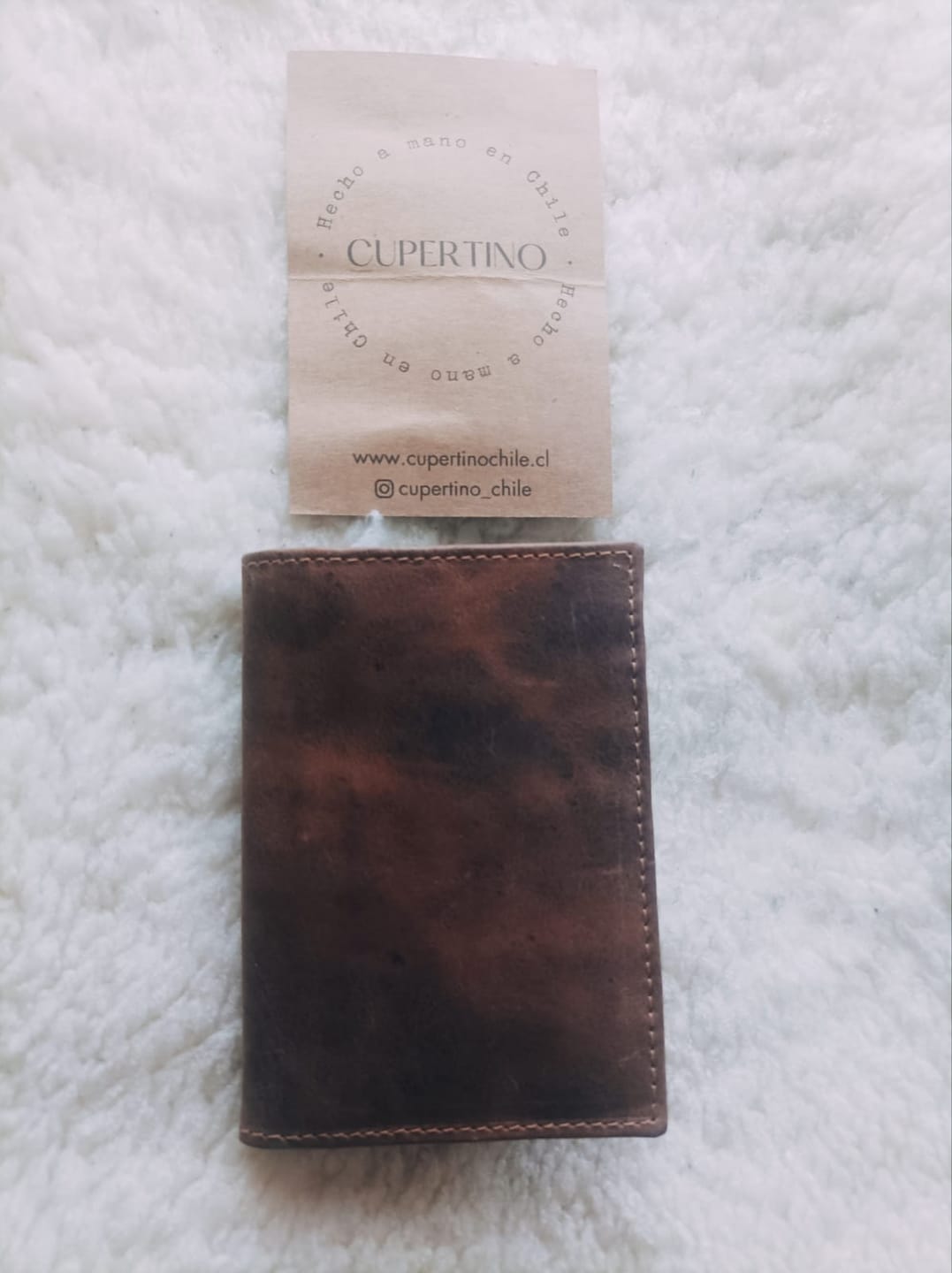 Customer photo review of Porta pasaporte single