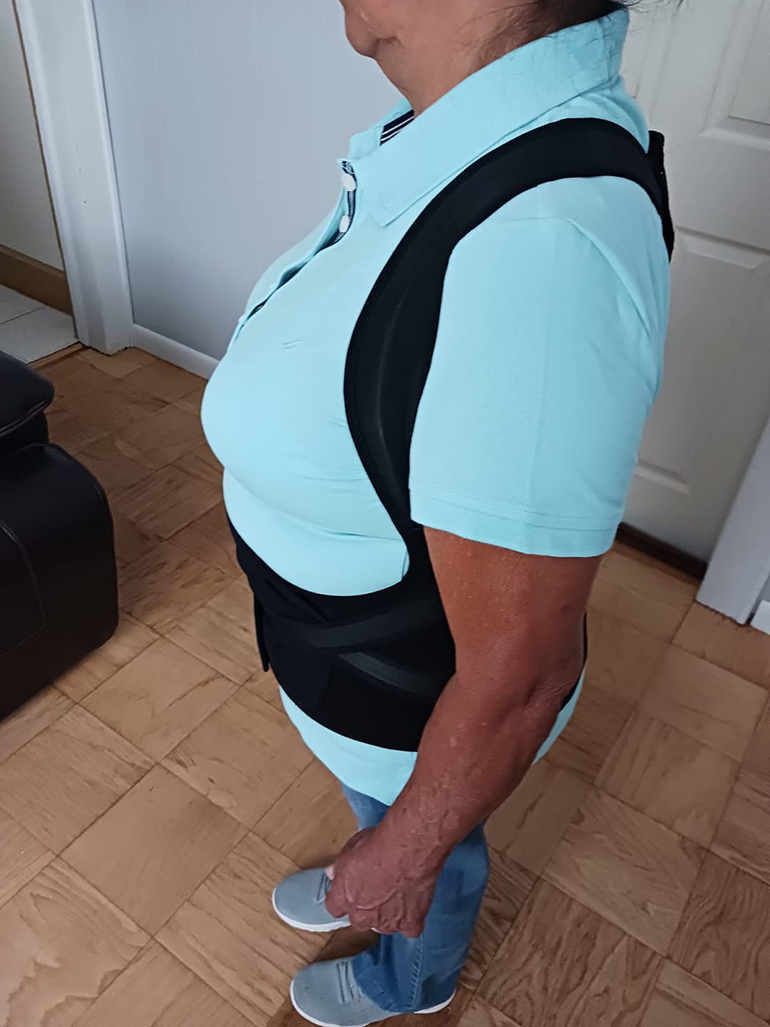 Customer photo review of SALUDEA Posture Corrector