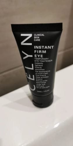 Customer photo review of Crème Anti Cernes Instantanée