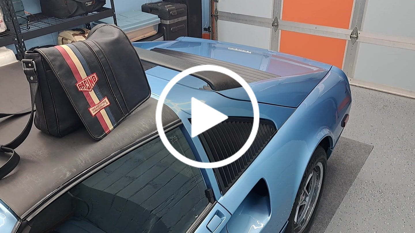 Customer video review of Vintage Leather Silverstone Messenger Bag (Limited Edition, Numbered)