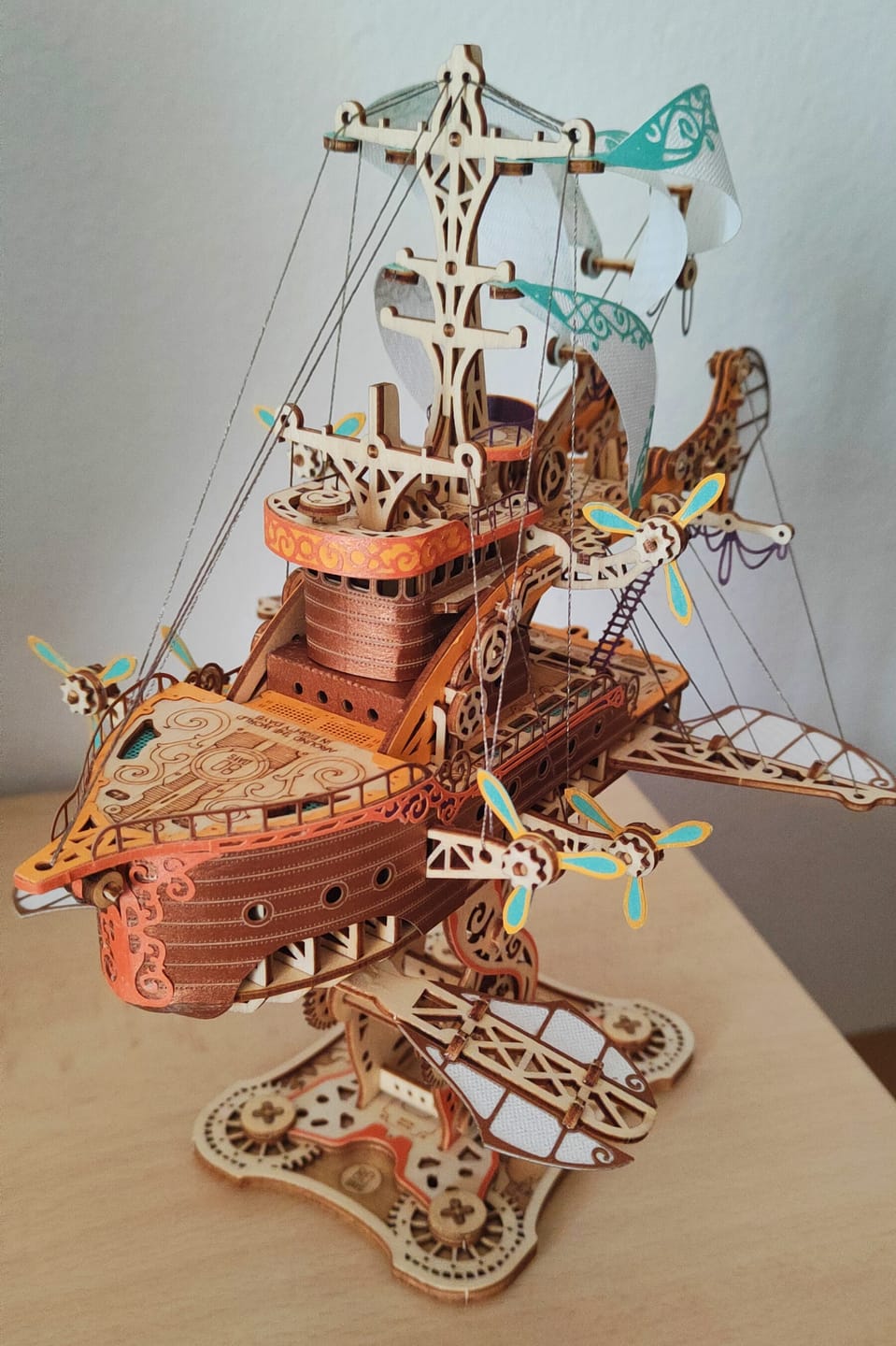 Customer photo review of ROKRGEEK Handcrafted Masterpiece Fantasy Airships