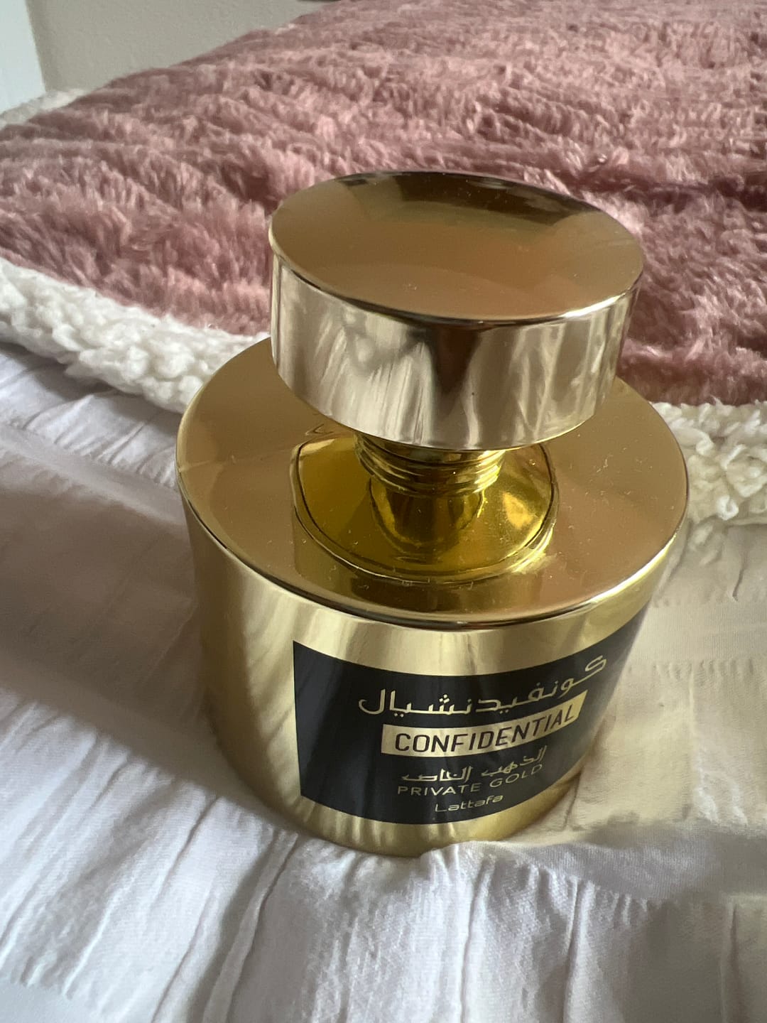 Customer photo review of Confidential Private Gold Lattafa Perfumes 100ml