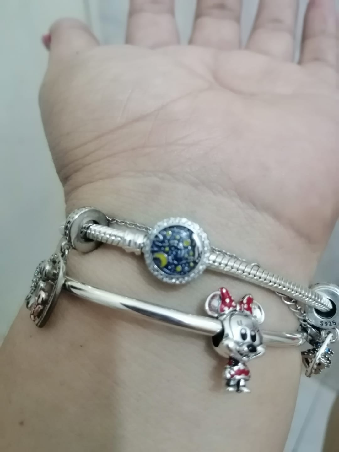 Customer photo review of Charm Noche Estrellada de Van Gogh