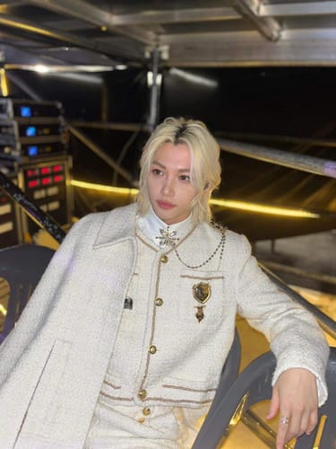 Customer photo review of Stray Kids Felix on Cover of GQ Korea Men of the Year (Dec 2023 Issue)