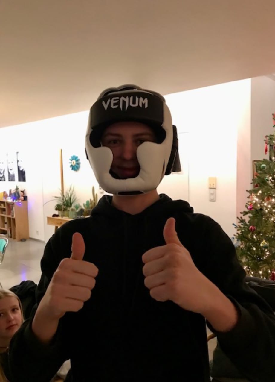 Customer photo review of Venum Hoofdbeschermer Challenger 2.0 - Zwart/Wit