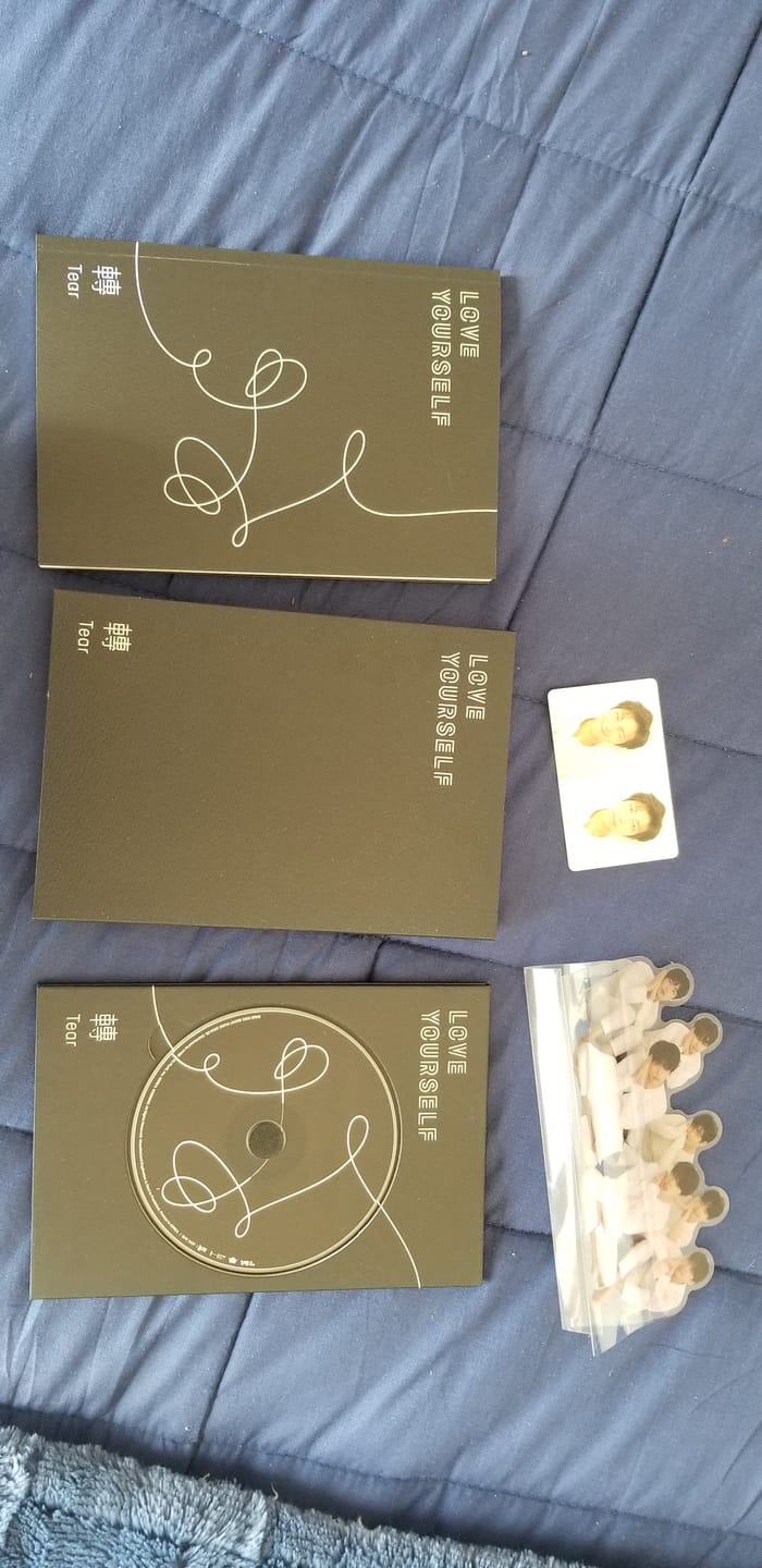 Customer photo review of BTS - 3RD FULL ALBUM LOVE YOURSELF 轉 TEAR