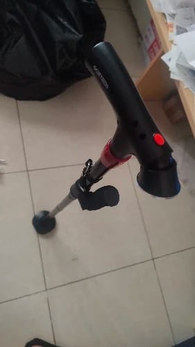 Customer photo review of Gehstock Alu Schwarz mit Alarm, LED, 4 Punkt Fuß, faltbar