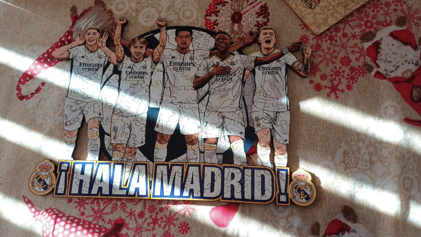 Customer photo review of Real Madrid CF® 5 Players - Wooden Puzzle (LIMITED EDITION)